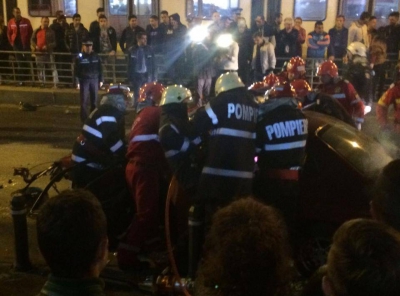 Accident rutier în zona Şoseaua Chitilei. Patru persoane au fost rănite grav. GALERIE FOTO