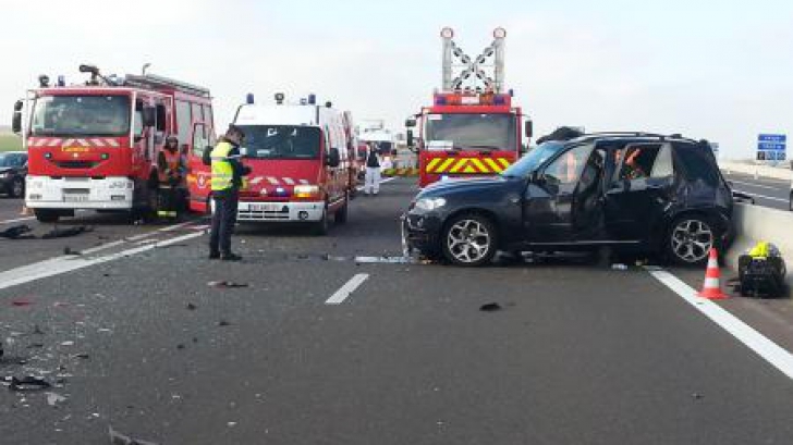 Carnagiu în Franţa: cel puţin 10 răniţi după ce un camion a intrat în trei maşini, pe o autostradă