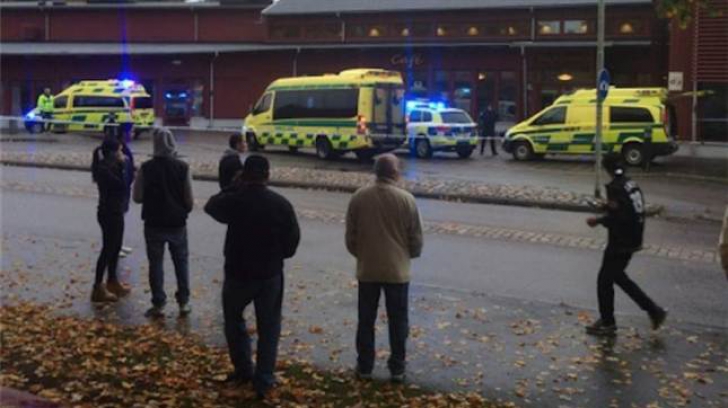 Atac armat în Suedia. A intrat cu sabia în școală și a tăiat elevii: 2 morți, mai mulți răniți