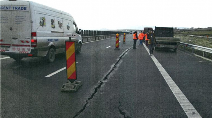 Autostrada cu gropi