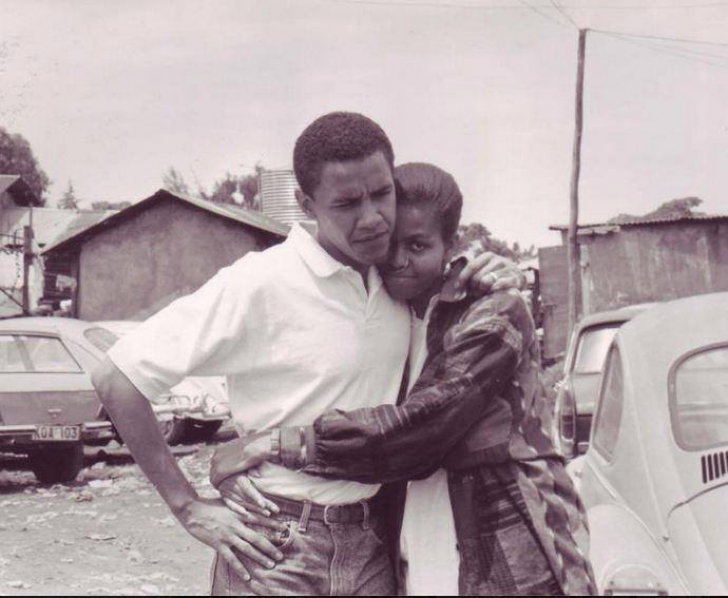 Barack Obama şi soţia sa, 23 de ani de căsnicie. Fotografie veche şi emoţionantă postată pe facebook