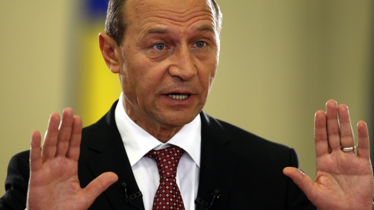 Băsescu: România putea fi oricând ţinta loviturilor aeriene ale Rusiei, în caz de conflict militar