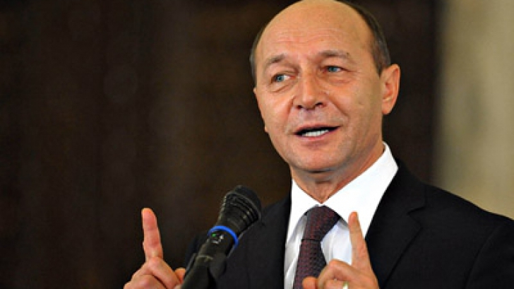 Băsescu: USL nu s-a desprins, uitați-vă în teritoriu. Pentru ei, diaspora e nisip mișcător 
