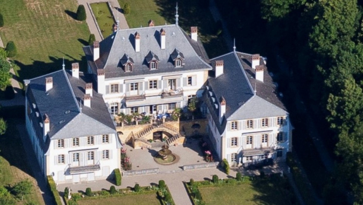 Castelul lui Bogdan Buzăianu, scos la vânzare pentru 7,4 milioane de euro în timpul anchetei DNA