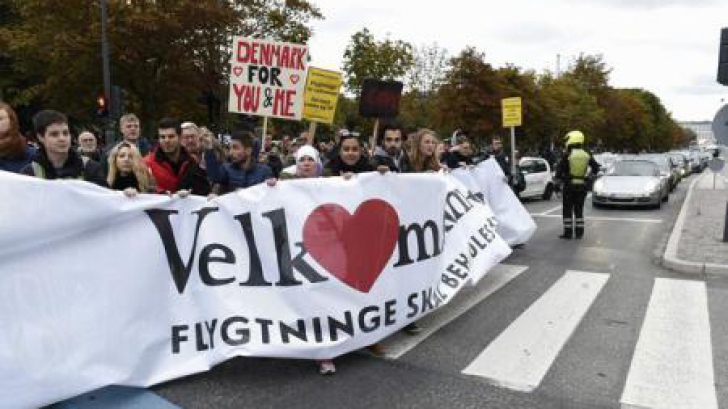 Peste 20.000 de persoane au defilat la Copenhaga: "tratament demn pentru refugiați" 