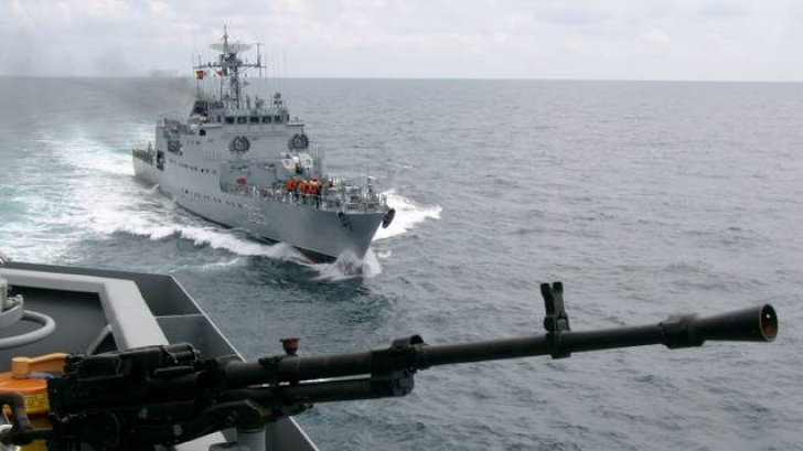 Două nave militare românești participă la misiuni internaționale 