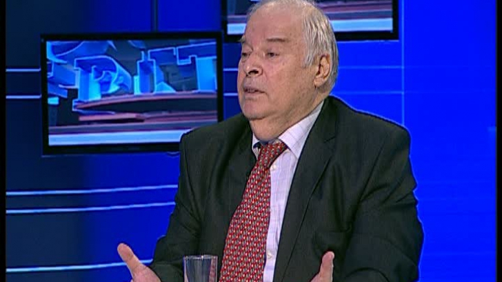 Boda: Iohannis trebuie să își aducă doi purtători de cuvânt și să își schimbe consilierii 
