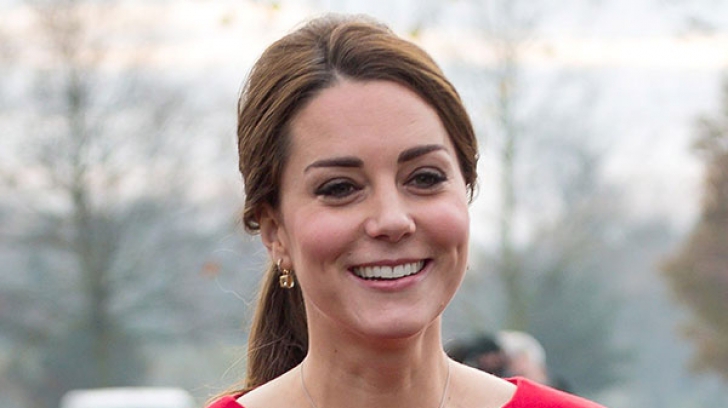 Kate Middleton, apariţie spectaculoasă la noul film "James Bond". Rochia a atras toate privirile