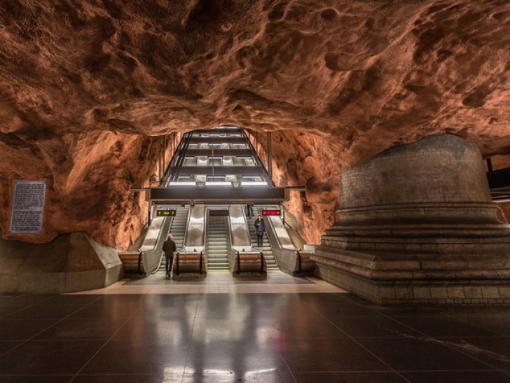 Metroul, galerie de artă! Se întâmplă la Stockholm.