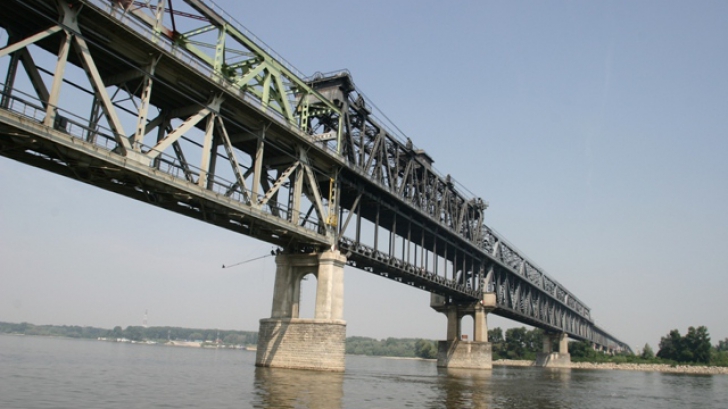 Cum evoluează lucrările pe Podul Prieteniei. Anunțul făcut de Ministerul Transporturilor