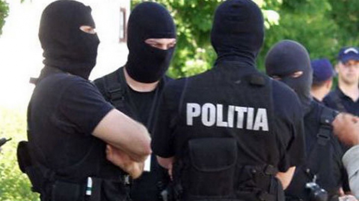 22 de percheziţii în Sibiu, într-un dosar de furt de motorină