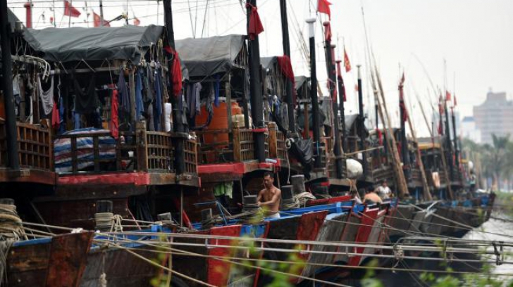 Furtuna tropicală din Filipine face victime. Peste 70 de pescari, dați dispăruți