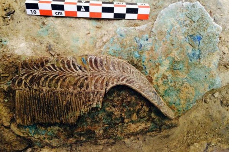 Au găsit mormântul unui luptător, vechi de 3.500 de ani. L-au deschis cu grijă și au încremenit