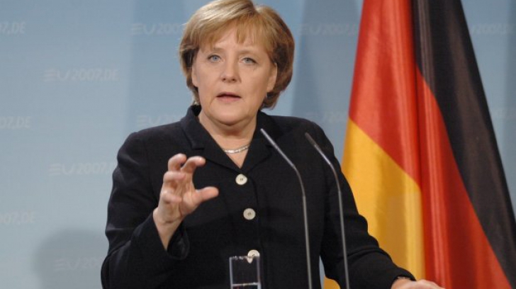 Merkel, denunțată la Parchet pentru 'trafic de persoane' de un partid antiimigrație 