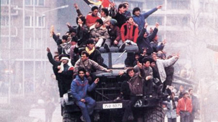 Revoluționarii atacă decizia închiderii dosarului Revoluției române din 1989 