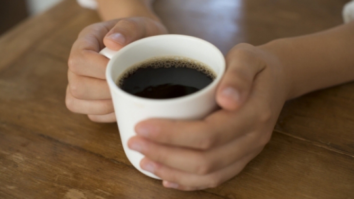 De ce nu ar trebui să bei cafea imediat după trezire