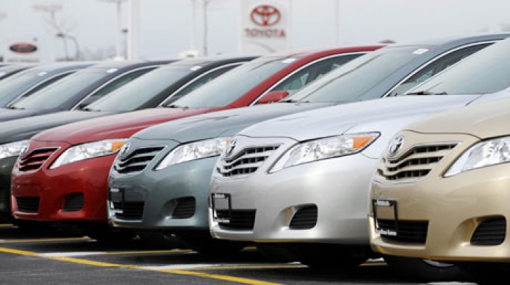 Toyota recheamă în service 340.000 de automobile 