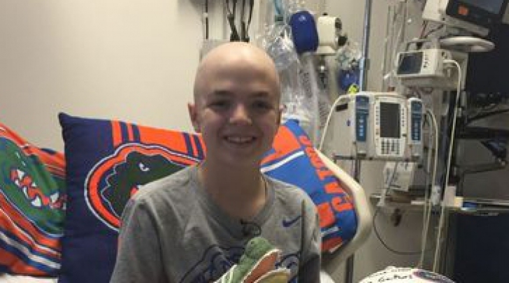 Surpriză copleşitoare pentru un băieţel bolnav de leucemie. Cine l-a vizitat la spital