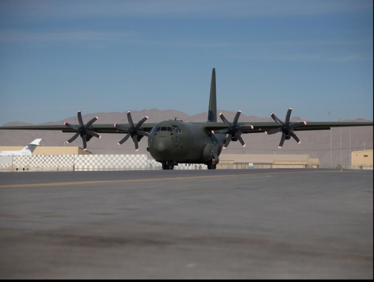 Un avion militar american s-a prăbuşit în Afganistan. 11 persoane au murit
