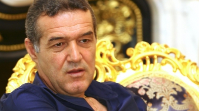 Becali umileşte un jucător: L-am adus că e finul lui Reghe, dar nu va juca 