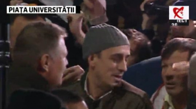 Preşedintele Klaus Iohannis, în Piaţa Universităţii. A şasea seară de proteste