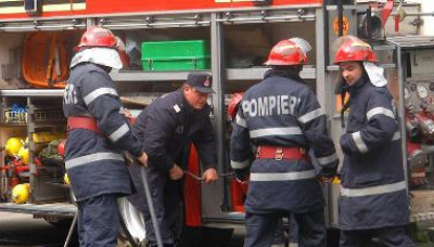 Finalul tragic pentru un copil de 3 ani, după ce s-a jucat cu chibrituri l&acirc;ngă căpița cu f&acirc;n