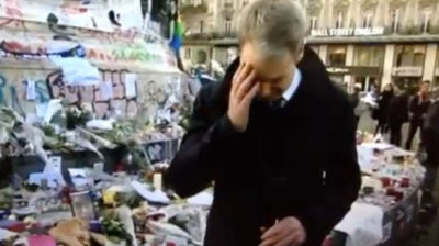 Imaginile care fac furori pe Facebook. Un reporter BBC plânge în timp ce transmite de la Paris