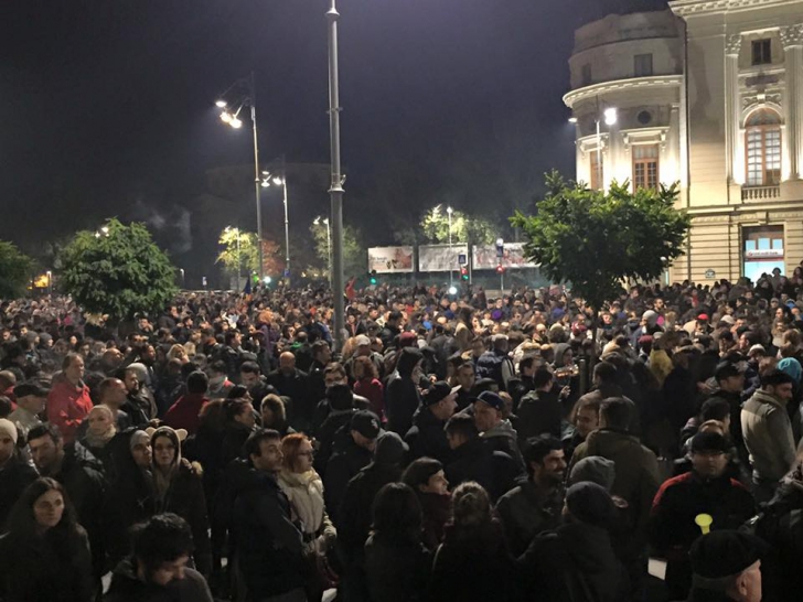 FOTO. Protestul din Capitală, după tragedia din club Colectiv. Trimiteţi IMAGINI 