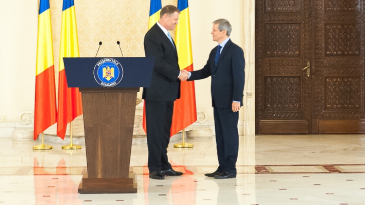 Guvernul Cioloș depune jurământul, la ora 19.00, la Palatul Cotroceni