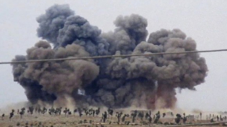Rusia continuă bombardamentele masive împotriva Statului Islamic