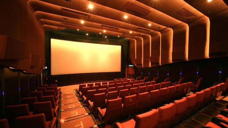 Un cinematograf din Bucureşti s-a închis în urma atentatelor de la Paris