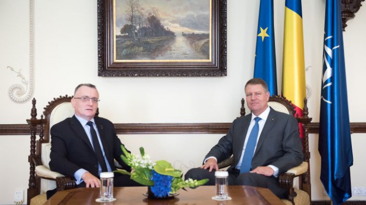 Întâlnire Iohannis - Cîmpeanu. Prioritatea guvernului: bugetul pe 2016 și răniții din Colectiv 