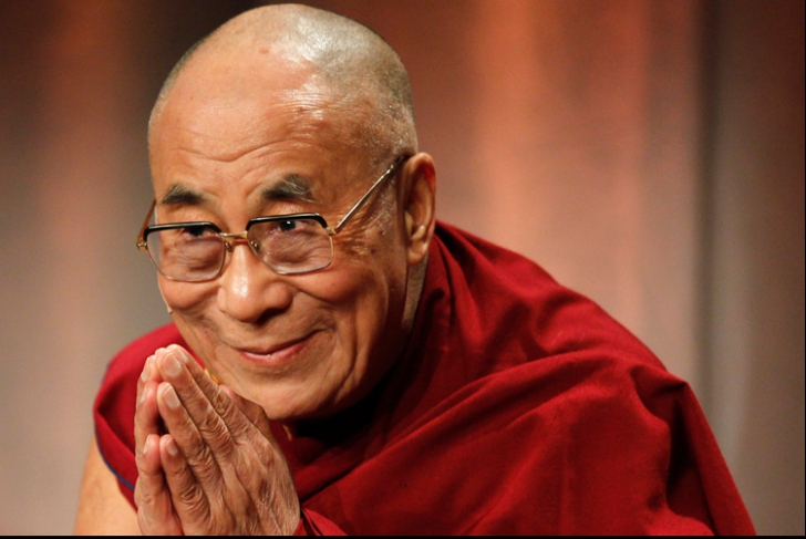 Dalai Lama, primele cuvinte după atentatele de la Paris. Ce mesaj transmite liderul spiritual budist