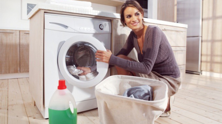 Cum să cureţi maşina de spălat