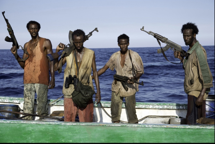 Cinci marinari polonezi, răpiți de pirați. Vasul lor a fost atacat în largul coastelor Nigeriei