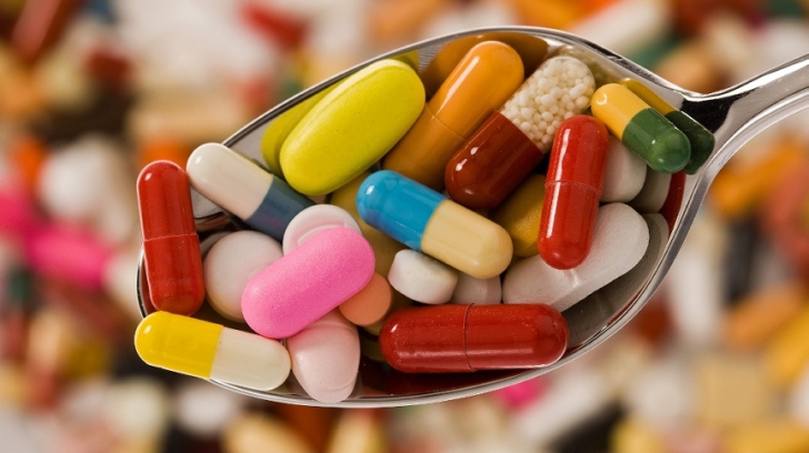 Cele mai periculoase combinaţii de medicamente şi alimente