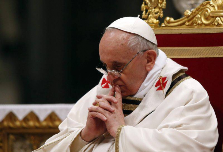 Papa Francisc, mesaj de condoleanțe pentru familiile victimelor din Colectiv