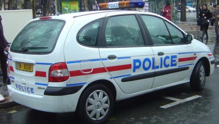 Poliția franceză caută doi migranți, înregistrați în Grecia