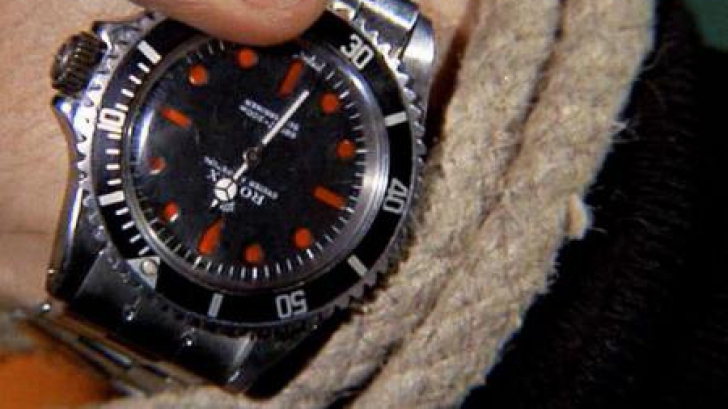 Ceasul agentului 007 din "Live and let die" a fost vândut 