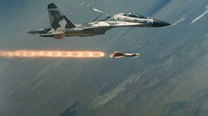 Rusia ar putea trimite încă 10 avioane în Siria, pentru a-și proteja bombardierele