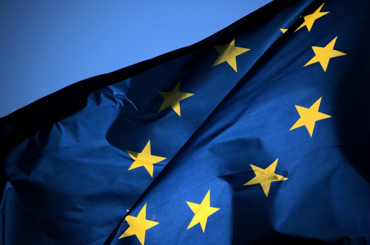 Franța cere ajutorul statelor UE în lupta contra ISIS. UE anunță "sprijinul unanim"