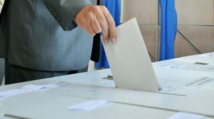 Iohannis: Legea votului prin corespondenţă, promulgată joi dacă sunt definitivate toate procedurile