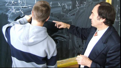 Pensii speciale și pentru profesori! Când și în ce condiții aceștia le-ar putea primi 