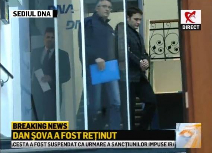 Dan Șova a fost reţinut. Fostul ministru al Transporturilor, scos în cătuşe de la DNA