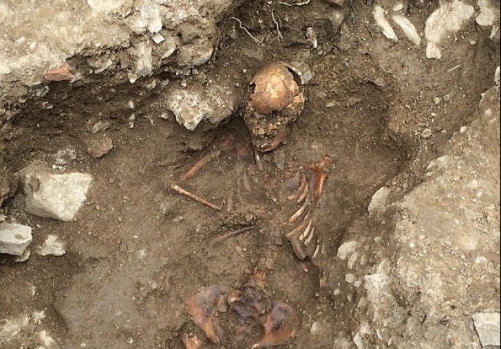 S-a găsit mormântul unei vrăjitoare, în Italia. Cum a fost îngropată