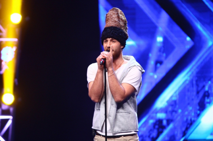 Surpriză la X Factor: ce cadouri au primit juraţii de la un concurent