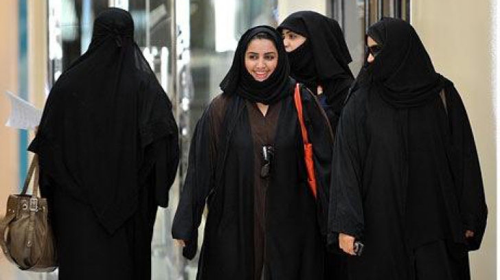 Alegeri istorice în Arabia Saudită! Primul scrutin deschis femeilor a început sâmbătă dimineață  