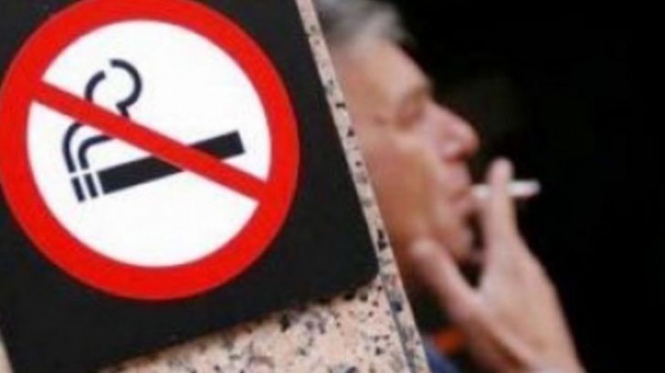 CCR discută miercuri legea referitoare la interzicerea fumatului în spațiile publice închise 
