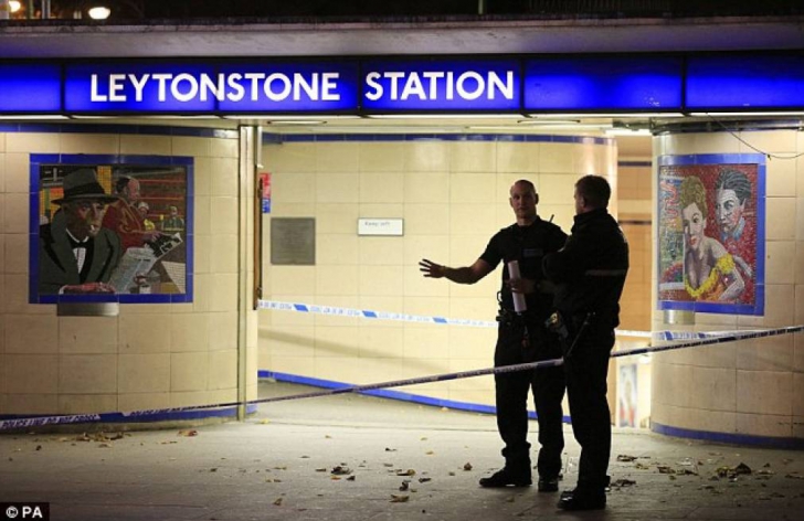 Agresorul din metroul londonez, legături cu Statul Islamic. Ce s-a descoperit în telefonul său 