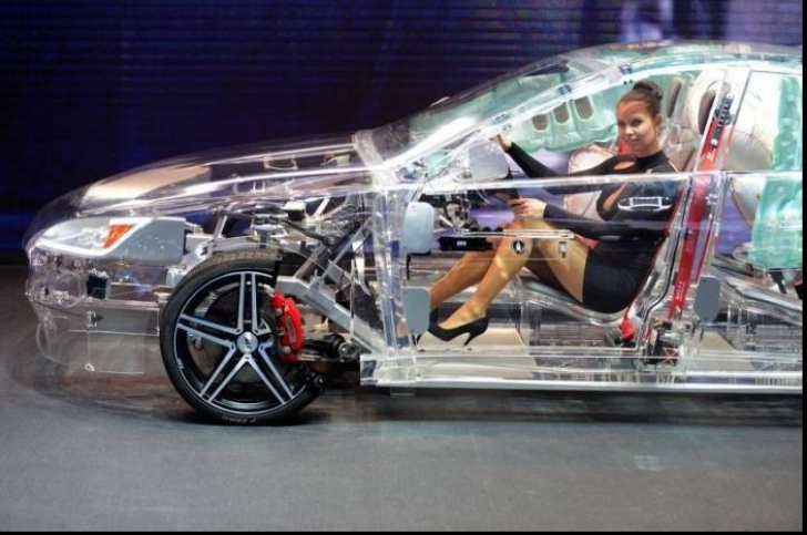 Primul automobil transparent din lume. Cum funcționează și când va fi lansat pe piață